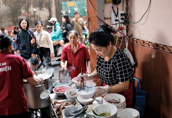 phở Hà Nội, quán phở bò lâu năm nhất Hà Nội