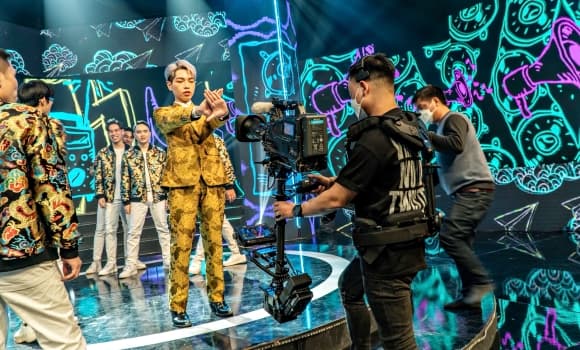 03-nghe-Steadicam-Operator-1.jpg 4 quay phim Steadicam, quay phim, nghề lạ, Steadicam, ngành lương cao