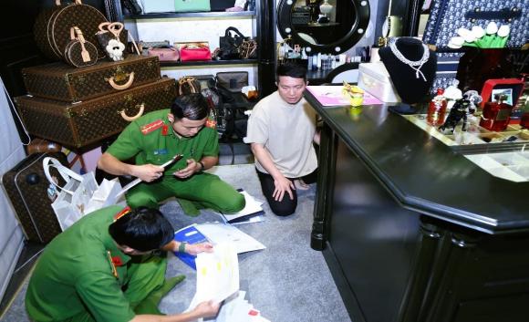 Đoàn Di Băng, Doanh nhân quốc vũ