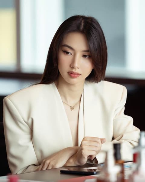 Đoàn Di Băng, Nguyễn Quốc Việt, Thùy Tiên, Nguyễn Thúc Thùy Tiên, sao Việt