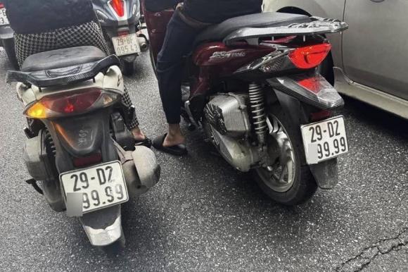 2 xe SH trùng biển số có tứ quý 9 tại Hà Nội 0 Vụ 2 xe SH trùng biển số tứ quý, kiến thức