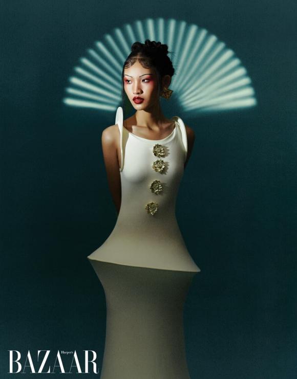 chan-dai-22vuot-mat22-hoang-thuy-trinh-dien-cho-show-chinh-thuc-cua-chanel-la-ai-15-ngoisaovn-w1000-h1279 1 Huỳnh Tú Anh, người mẫu, sao Việt