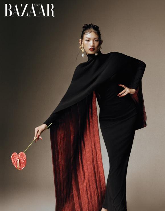 chan-dai-22vuot-mat22-hoang-thuy-trinh-dien-cho-show-chinh-thuc-cua-chanel-la-ai-16-ngoisaovn-w1000-h1279 0 Huỳnh Tú Anh, người mẫu, sao Việt