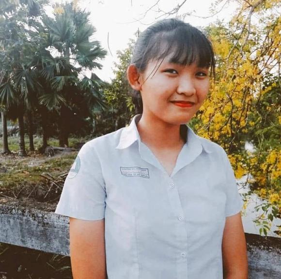 chan-dai-22vuot-mat22-hoang-thuy-trinh-dien-cho-show-chinh-thuc-cua-chanel-la-ai-5-ngoisaovn-w964-h960 7 Huỳnh Tú Anh, người mẫu, sao Việt