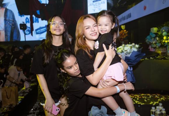 Sao Việt 6/11 6 Sao Việt 6/11, tin sao việt mới nhất