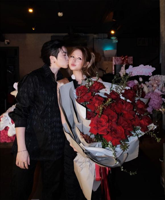 Xoài Non đón sinh nhật “tình bể tình” bên Gil Lê 10.jpg 0 Xoài Non, Gil lê, sao Việt