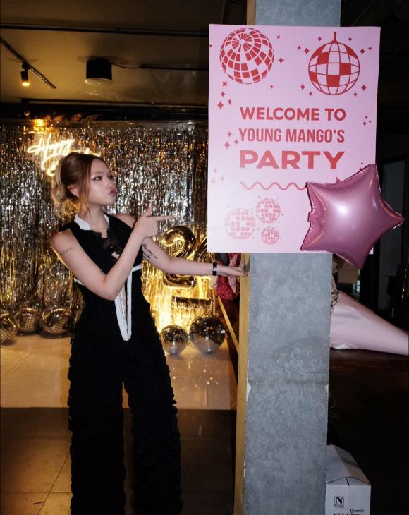 Xoài Non đón sinh nhật “tình bể tình” bên Gil Lê 10.jpg 3 Xoài Non, Gil lê, sao Việt