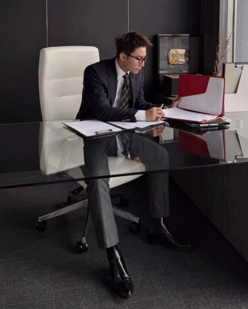 trụ sở của sao 1 Sơn Tùng - MTP, Hà Anh Tuấn, Hiếu Thứ Hai