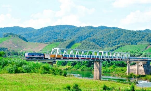  tàu du lịch cao cấp, Hà Nội, nóc nhà Đông Dương, Lào Cai, Fansipan