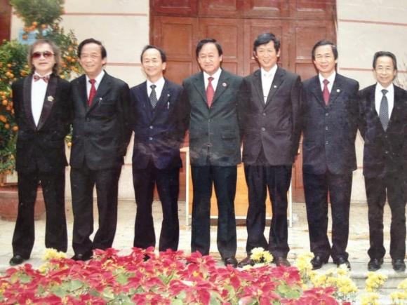 Gia đình trí thức nổi tiếng việt nam, gia đình gs nguyễn lân