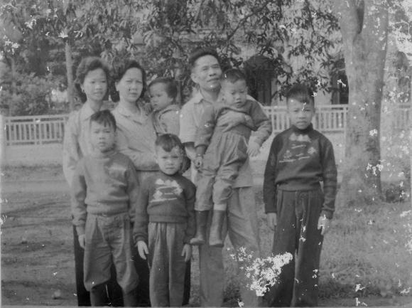 Gia đình hiếm hoi của Việt Nam có tới 3 người được đặt tên cho các con đường ở Thủ đô: Toàn những bậc tri thức lớn 1 Gia đình nổi tiếng việt nam, gia đình giáo sư hoàng đạo thuý