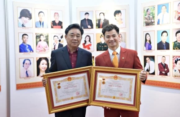 06-NSND-quoc-khanh-1.jpg 2 NSND, Ngọc Hoàng, NSND Quốc Khánh, sao Việt, Trần Quốc Khánh