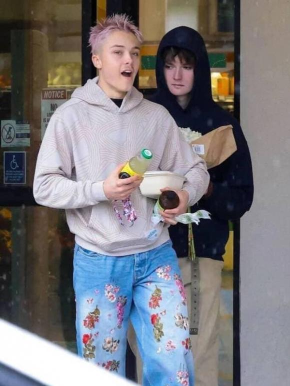 Knox,con của Angelina Jolie, angelina jolie, sao hollywood 