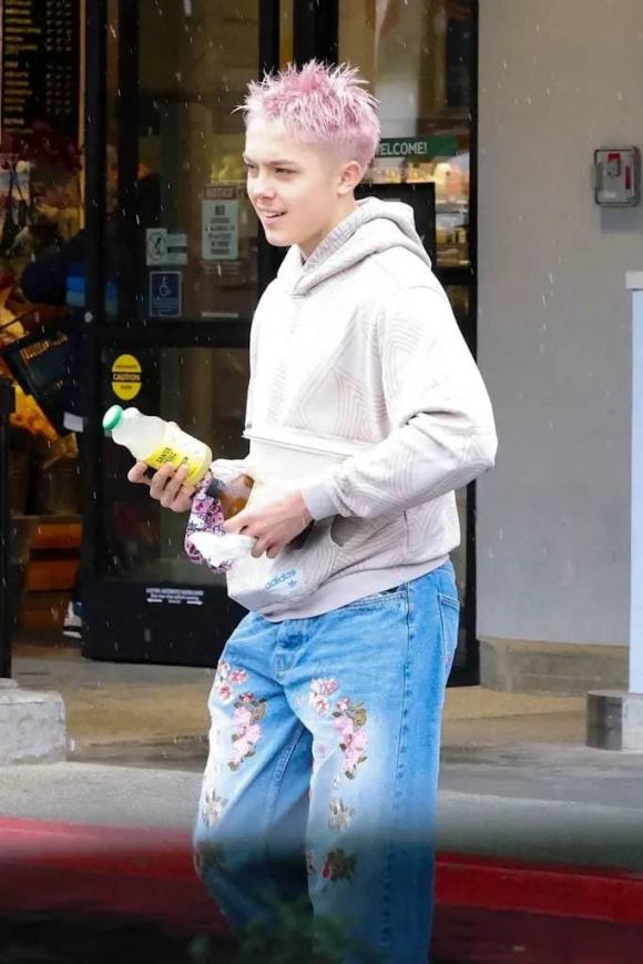 Knox,con của Angelina Jolie, angelina jolie, sao hollywood 