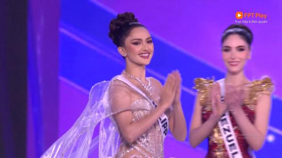 cong-bo-top-5-mu-2025-4-ngoisaovn-w1919-h1079 1 Miss Universe 2025, Hương Giang, sao việt