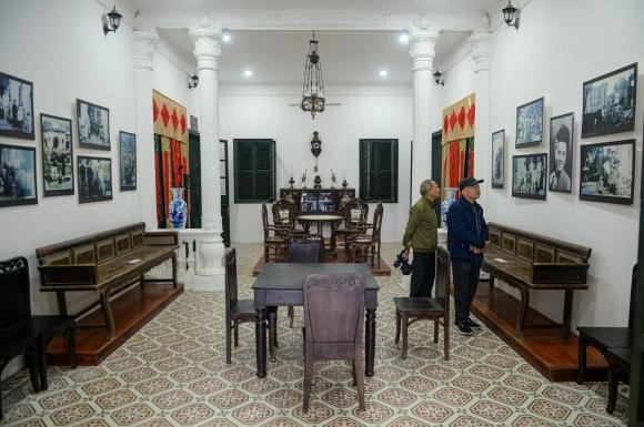 dinh thự Vua Mèo, Hoàng A Tưởng, nhà