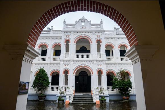 dinh thự Vua Mèo, Hoàng A Tưởng, nhà