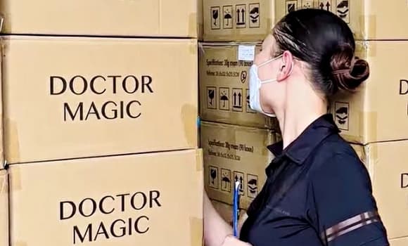 02-my-pham-mailisa-1.jpg 0 Mailisa, thẩm mỹ viện Mailisa, Mailisa bị bắt, mỹ phẩm Doctor Magic, hoàn tiền, Phan Thị Mai, buôn lậu