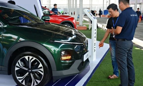 xe điện VinFast, xe điện, VinFast, người Việt mua ô tô, nên mua ô tô hãng nào, nên mua ô tô thương hiệu nào