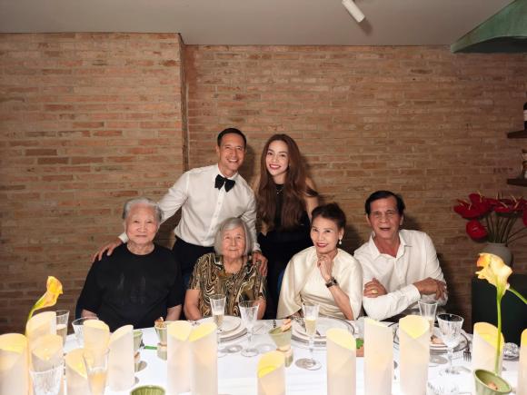 Sao Việt 26/11, tin sao việt mới nhất