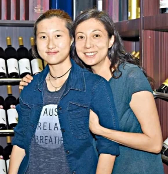 Ngô Trác Lâm, con gái ngoài giá thú của Thành Long, Thành Long, sao Hong Kong, bạn gái đồng giới