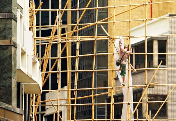 03-gian-giao-lam-bang-tre-1.jpg 1 giàn giáo, giàn giáo bằng tre, chung cư, Hong Kong, cháy chung cư Hong Kong