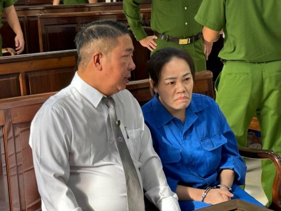 đầu độc 1 đầu độc, đầu độc bằng xyanua, đầu độc 4 người thân bằng xyanu