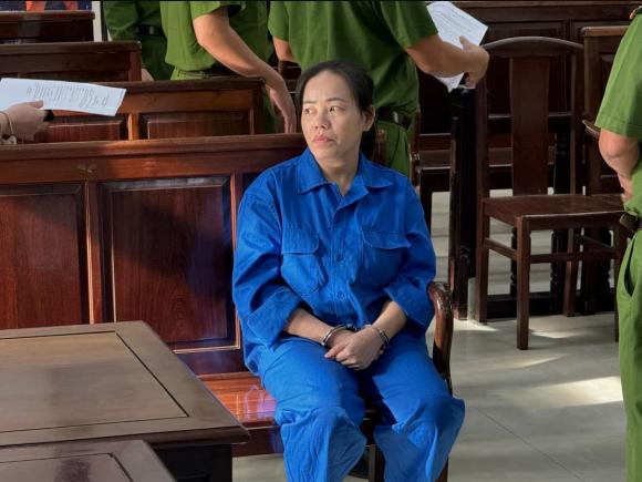 đầu độc 0 đầu độc, đầu độc bằng xyanua, đầu độc 4 người thân bằng xyanu