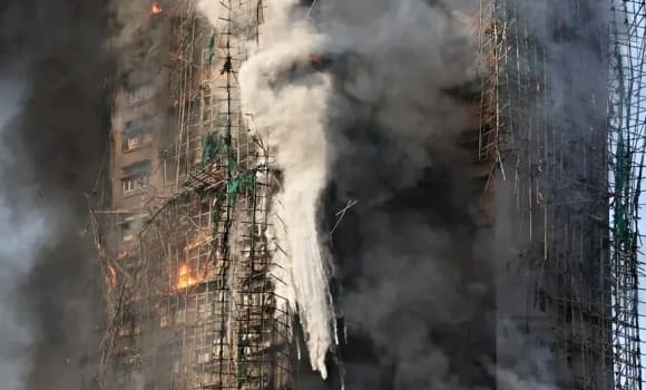 01-tham-hoa-chay-8-toa-chung-cu-o-hong-kong-trung-quoc-7.jpg 2 chung cư Wang Fuk Court, cháy chung cư Hong Kong, thảm kịch hỏa hoạn Hong Kong, nguyên nhân hỏa hoạn chung cư tại Hong Kong