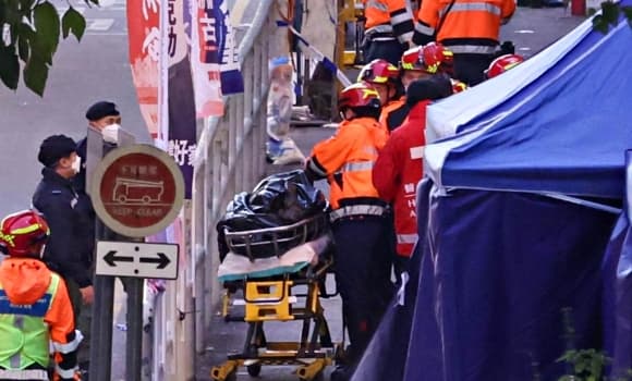 02-tham-hoa-chay-8-toa-chung-cu-o-hong-kong-trung-quoc-1.jpg 1 cháy chung cư Hong Kong, nguyên nhân cháy chung cư Hong Kong, chung cư Wang Fuk Court