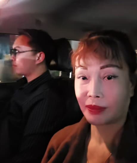 Cô dâu Thu Sao, Thu Sao, cặp đôi lệch tuổi