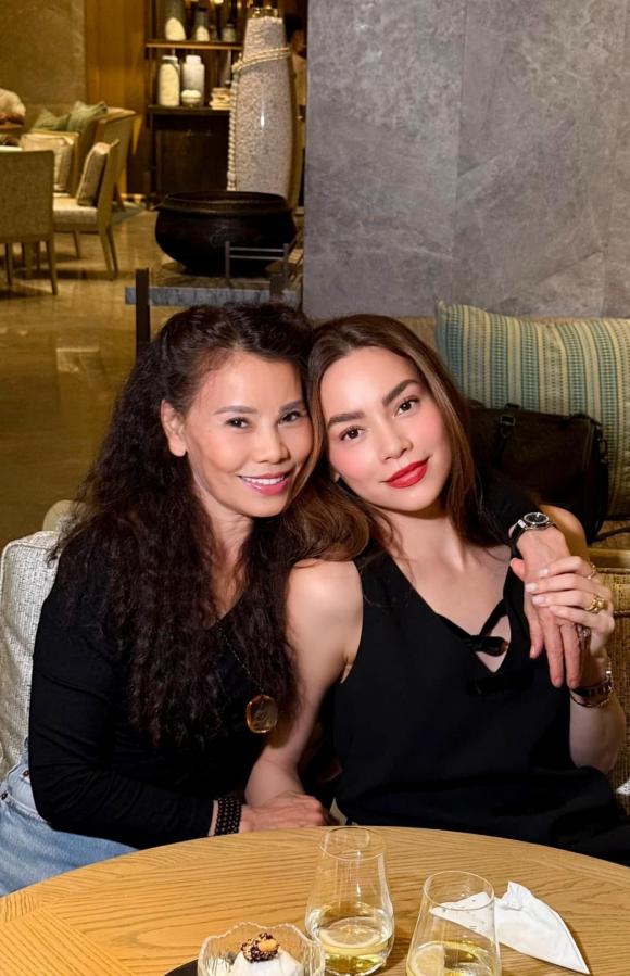 nữ ca sĩ hồ ngọc hà,ca sĩ Hồ Ngọc Hà,Nữ hoàng giải trí, sao Việt