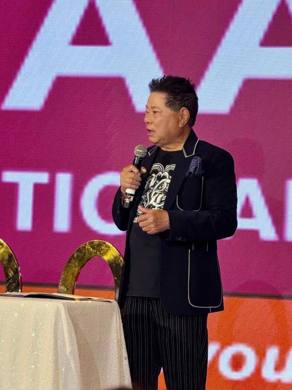 nguoi-yeu-ty-phu-duy-nhat-duoc-ngoc-trinh-cong-khai-gio-ra-sao-2-ngoisaovn-w1536-h2048 3 tỷ phú Hoàng Kiều, Ngọc Trinh, Nữ hoàng nội y, sao Việt