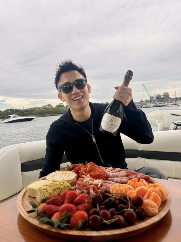 sao việt ngày 29/11/2025 0 Sao Việt 29/11, tin sao việt mới nhất