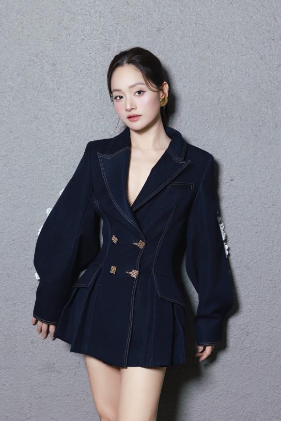 chiều 1/12/2025 2 Sao Việt 1/12, tin sao việt mới nhất