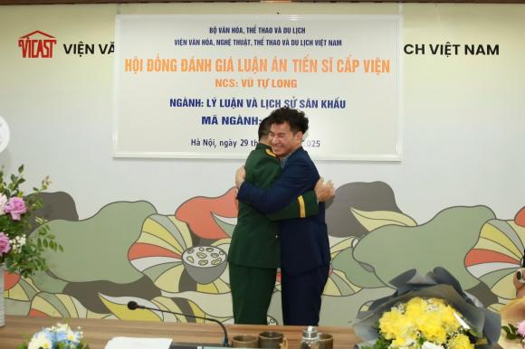 Sao Việt 1/12, tin sao việt mới nhất