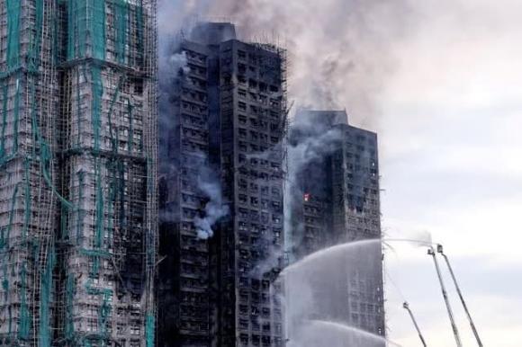 cháy chung cư ở Hồng Kông