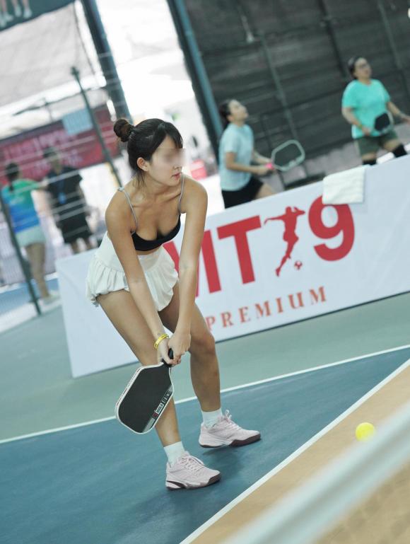 pickleball, đi bộ, phụ nữ