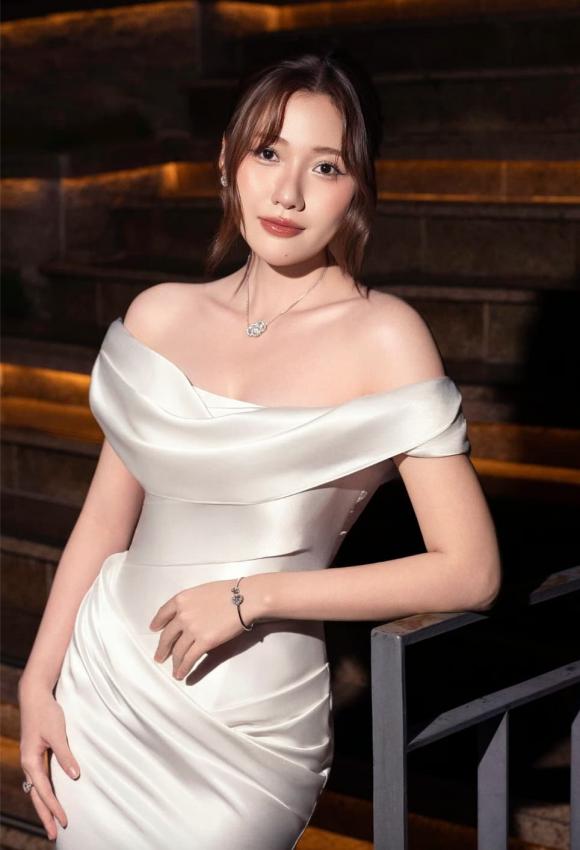 Uyển Ân, em gái Trấn Thành, sao Việt