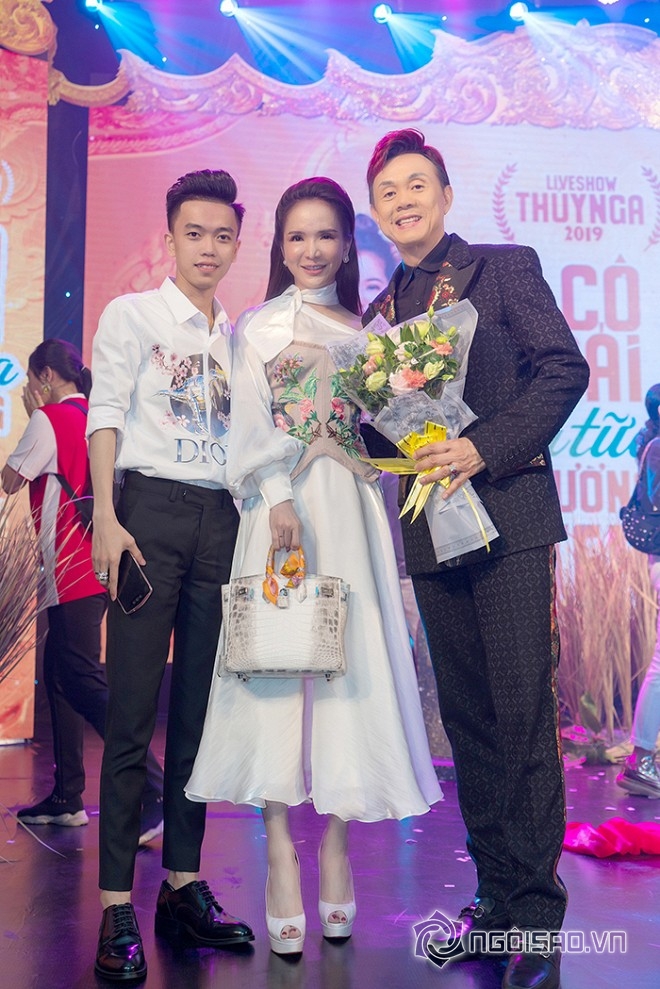 Hot girl trần đoàn,hot girl chuyển giới,liveshow thúy nga
