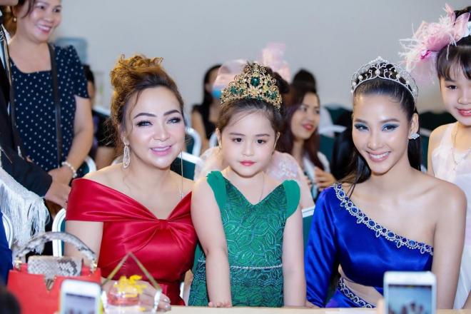 Doanh nhân Hồ Thị Thu Đông, Toả Sáng Thiên Thần Nhí
