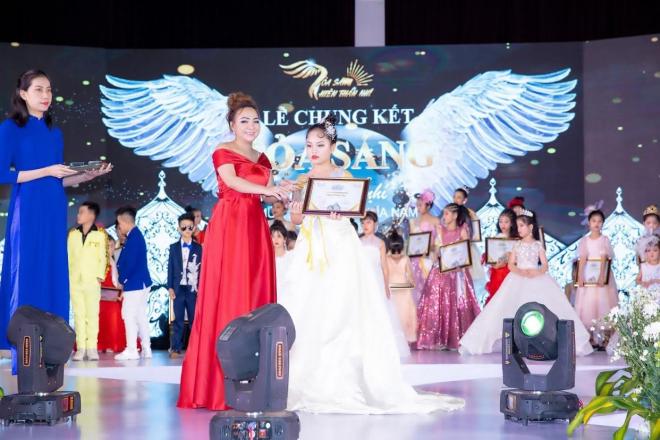 Doanh nhân Hồ Thị Thu Đông, Toả Sáng Thiên Thần Nhí