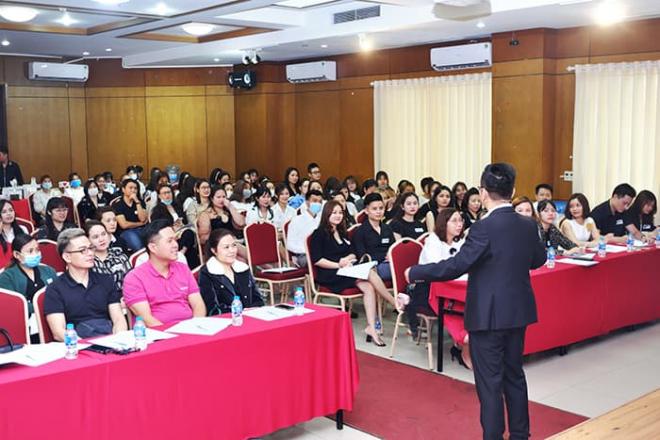 Chuyên gia Ba Tracy,Chiến lược gia Tạ Văn Ba,Ba Tracy