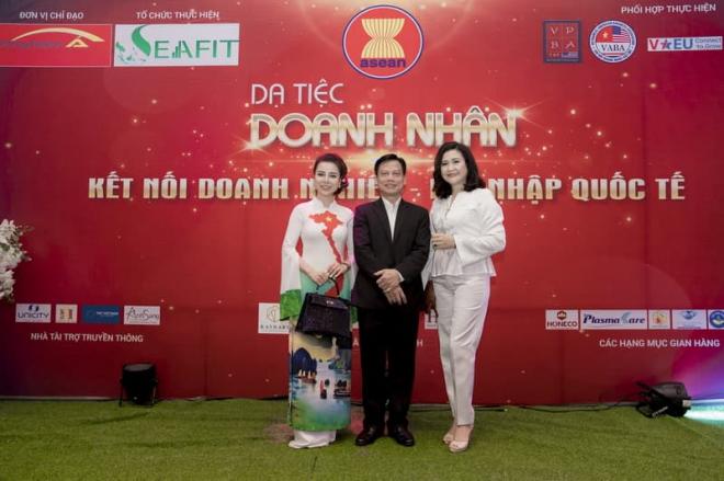 Dạ tiệc Doanh nhân, Câu lạc bộ Nữ Doanh nhân Việt Nam - ASEAN