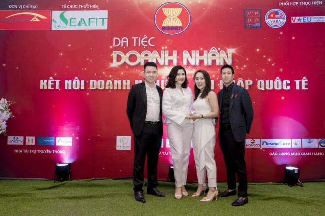 Dạ tiệc Doanh nhân, Câu lạc bộ Nữ Doanh nhân Việt Nam - ASEAN