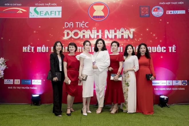 Dạ tiệc Doanh nhân, Câu lạc bộ Nữ Doanh nhân Việt Nam - ASEAN