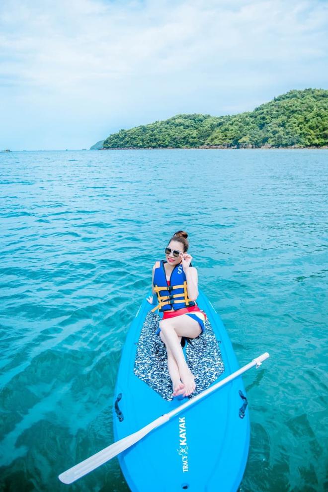 Hoa hậu Bùi Thị Hà, Sao việt