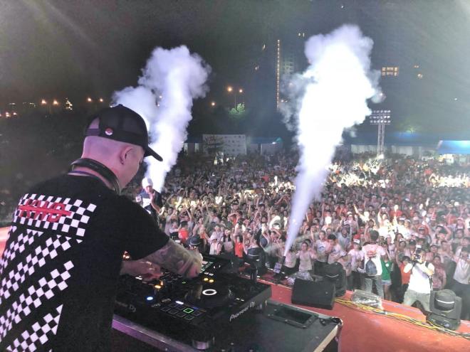 DJ Tommy, sao Việt