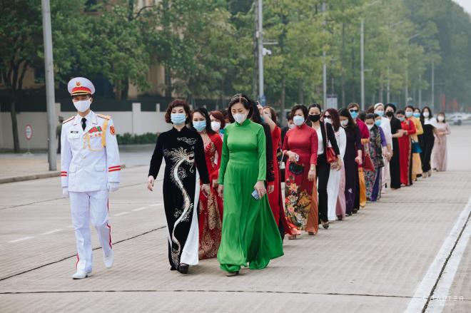 Hội nữ Doanh nhân Việt Nam - ASEAN, Hội phụ nữ Việt Nam, Báo công dâng bác