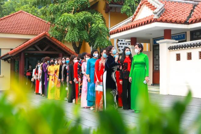 Hội nữ Doanh nhân Việt Nam - ASEAN, Hội phụ nữ Việt Nam, Báo công dâng bác